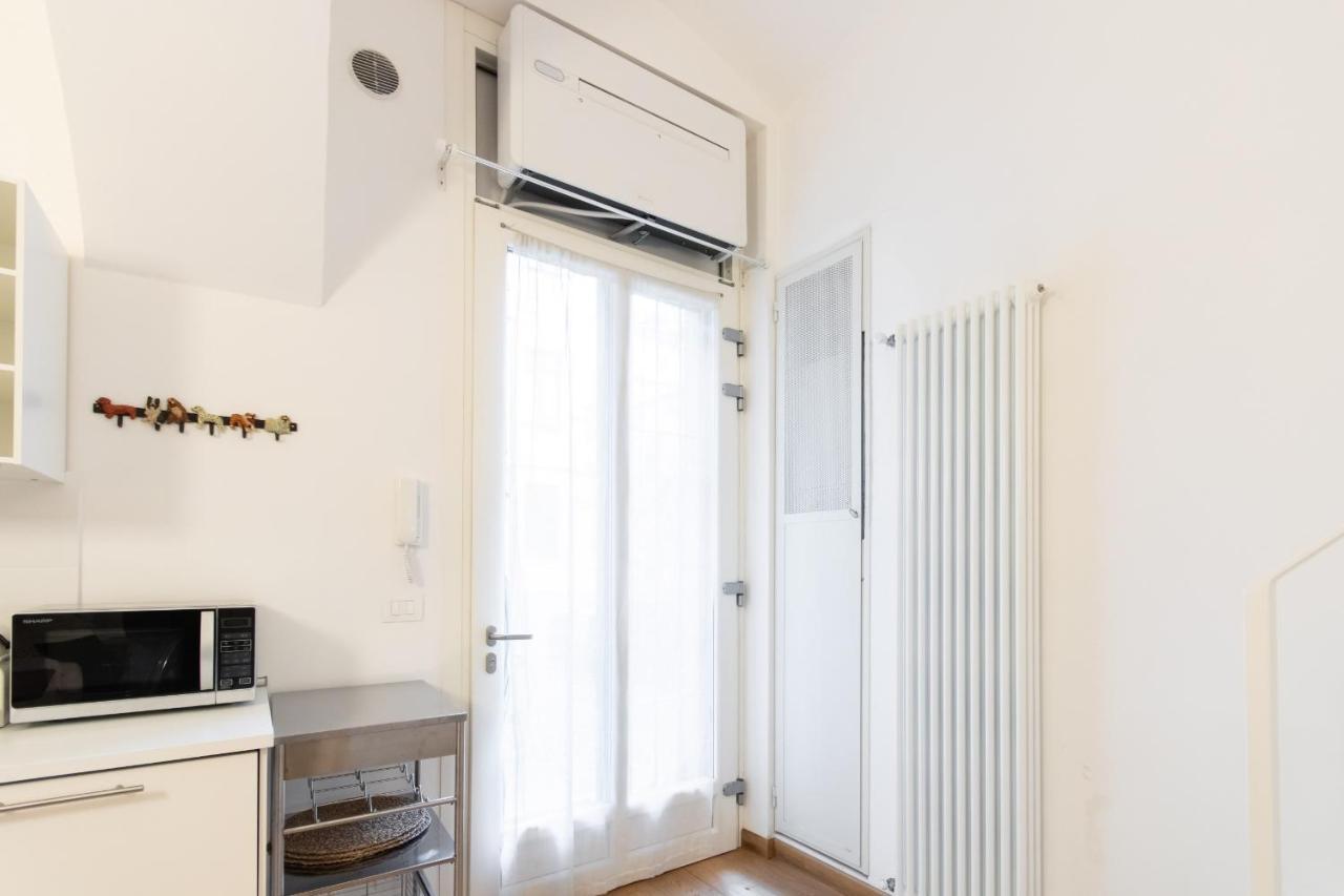 Charming Studio Near Piazza Castello By Wonderful Italy Turijn Buitenkant foto